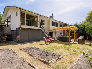 4290 Eastridge Cres — listing photo 49 of 61