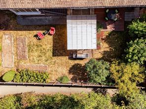4290 Eastridge Cres — listing photo 59 of 61