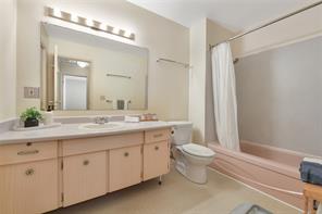 4039 Daffodil Pl — listing photo 18 of 39