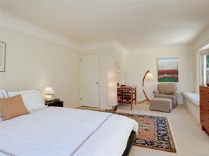 916 Claremont Ave — listing photo 17 of 48