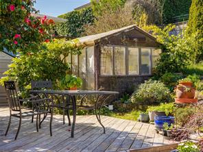 916 Claremont Ave — listing photo 34 of 48