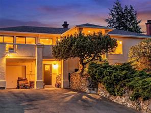 916 Claremont Ave — listing photo 46 of 48