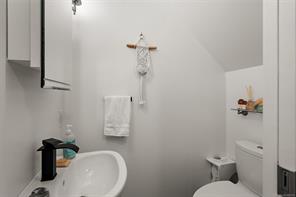2253 Malaview Ave — listing photo 21 of 29