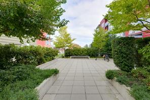 203-787 Tyee Rd — listing photo 18 of 55