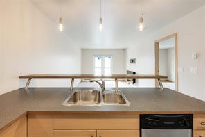 203-787 Tyee Rd — listing photo 25 of 55