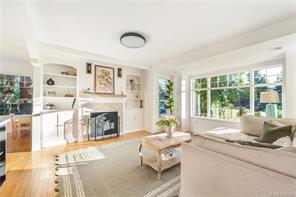 1940 Emma Way — listing photo 29 of 94