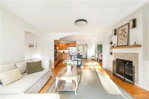 1940 Emma Way — listing photo 32 of 94