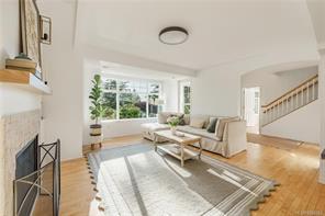 1940 Emma Way — listing photo 33 of 94