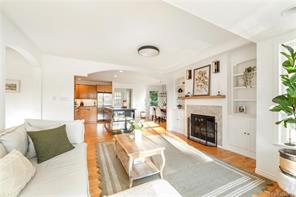 1940 Emma Way — listing photo 34 of 94