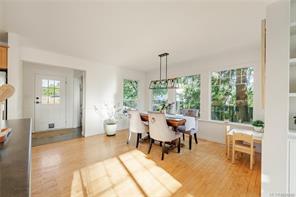 1940 Emma Way — listing photo 35 of 94