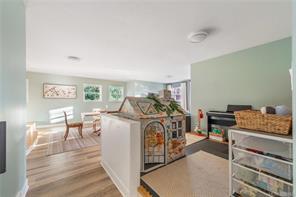 1940 Emma Way — listing photo 63 of 94