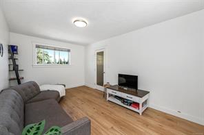 3338 Glacier St — listing photo 23 of 42