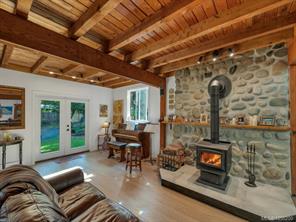 1371 Hooley Rd — listing photo 17 of 78