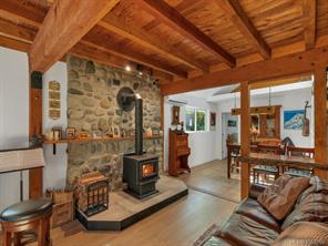 1371 Hooley Rd — listing photo 18 of 78