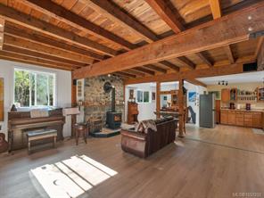 1371 Hooley Rd — listing photo 23 of 78