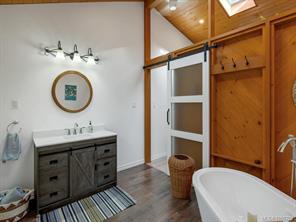 1371 Hooley Rd — listing photo 45 of 78