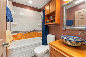 303-1158 Fairfield Rd — listing photo 23 of 29