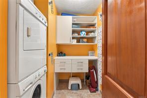 303-1158 Fairfield Rd — listing photo 24 of 29