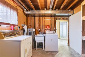 2643 9th Ave — listing photo 18 of 24