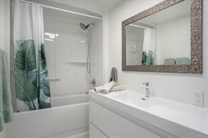 11041 Chemainus Rd — listing photo 35 of 50