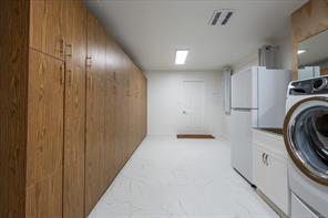 11041 Chemainus Rd — listing photo 41 of 50