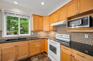 2464 Stirling Cres — listing photo 25 of 75