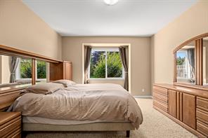 2464 Stirling Cres — listing photo 33 of 75