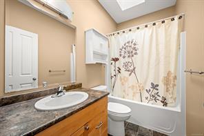 2464 Stirling Cres — listing photo 40 of 75