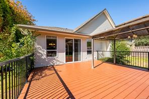 2464 Stirling Cres — listing photo 55 of 75
