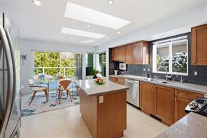 211 Saturna Dr — listing photo 24 of 60