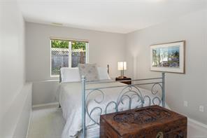 211 Saturna Dr — listing photo 41 of 60