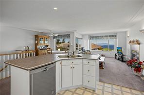 6577 Golden Eagle Way — listing photo 18 of 37