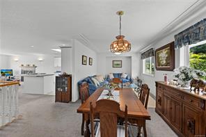 6577 Golden Eagle Way — listing photo 19 of 37