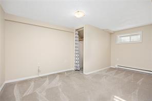 1085 Hulford St — listing photo 26 of 43
