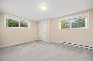 1085 Hulford St — listing photo 30 of 43