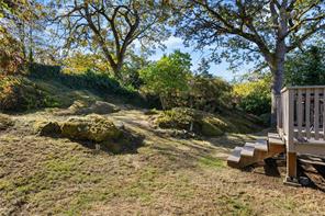 1085 Hulford St — listing photo 39 of 43