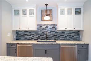 2065 Sanders Rd — listing photo 18 of 89