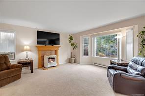 950 McDonald St — listing photo 17 of 62