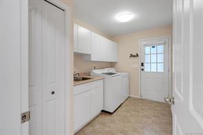950 McDonald St — listing photo 41 of 62