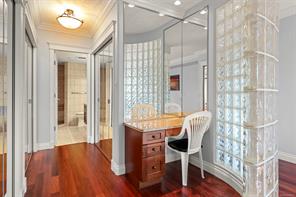 524-3666 Royal Vista Way — listing photo 32 of 41
