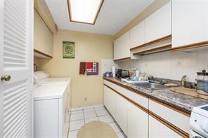 124 St. Andrews St — listing photo 33 of 65