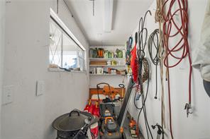 556 Coal Harbour Rd — listing photo 44 of 54
