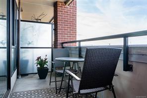 302-517 Fisgard St — listing photo 21 of 28