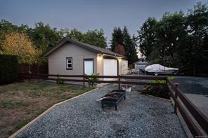 2070 Saras Way — listing photo 37 of 44