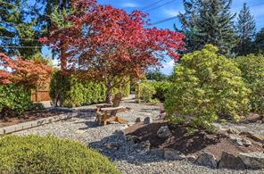 1843 Amelia Cres — listing photo 26 of 55