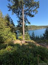 621 Bell Bay Rd — listing photo 24 of 32