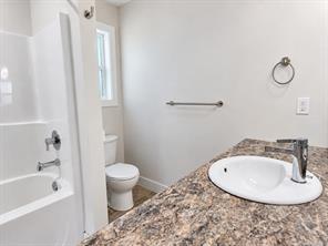12-1027 College St — listing photo 16 of 20