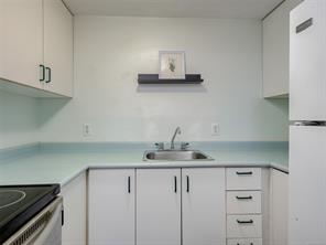 6647 Trudeau Terr — listing photo 18 of 29