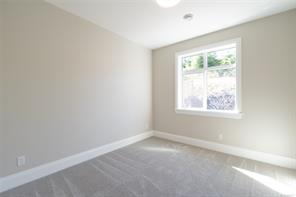3226 Woodrush Dr — listing photo 15 of 33