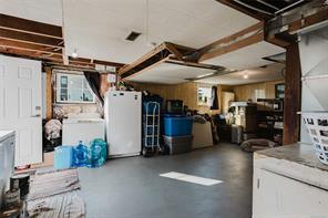 4374 Maitland St — listing photo 38 of 50